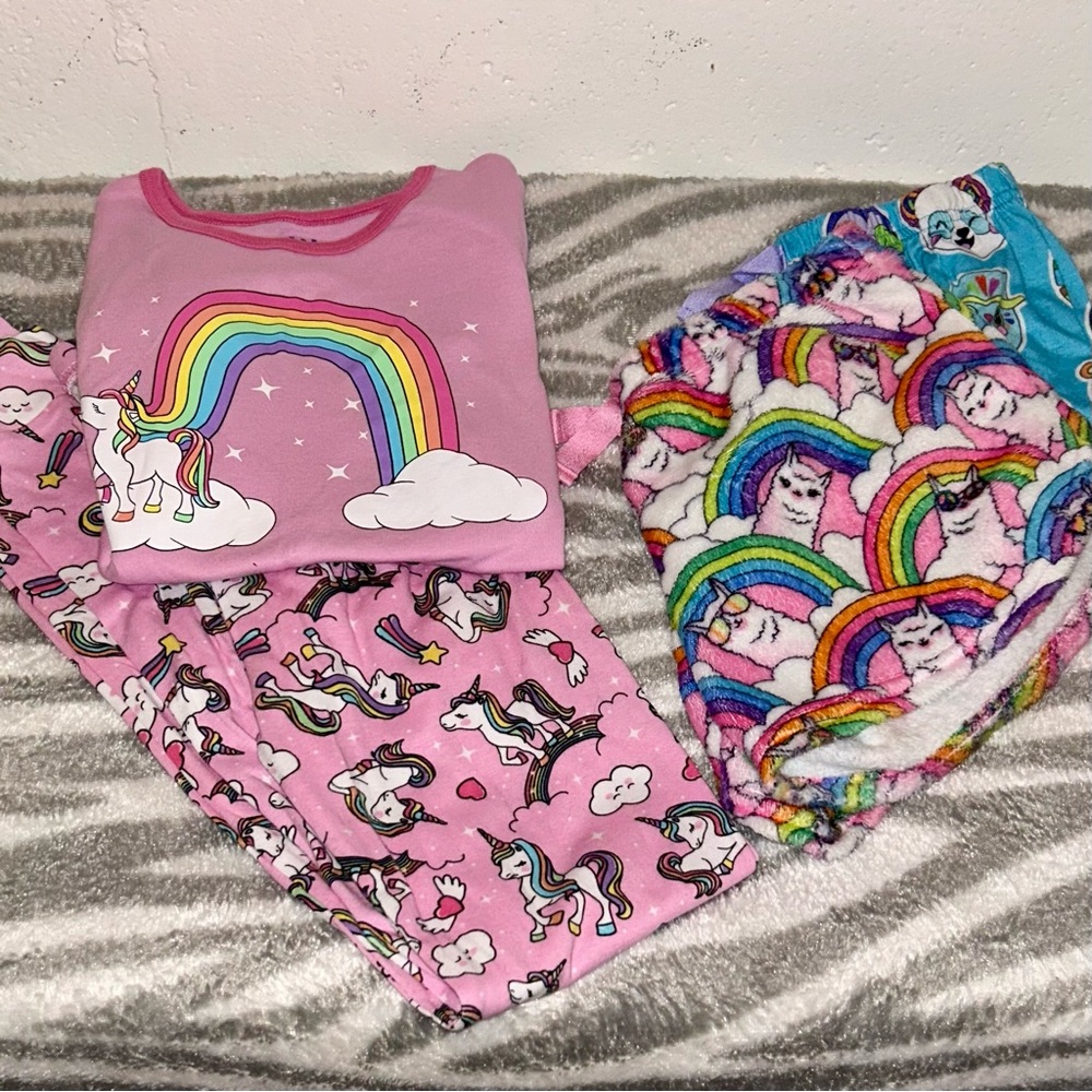 Like NEW! Kids Dreamy PJ Bundle